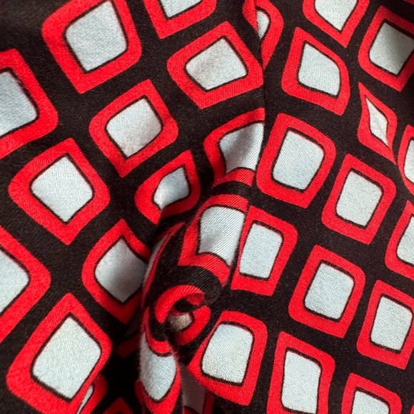 St. John Collection Red Blue Lattice Geometric Print Skinny Leg Ankle Pants 2 - Picture 6 of 15